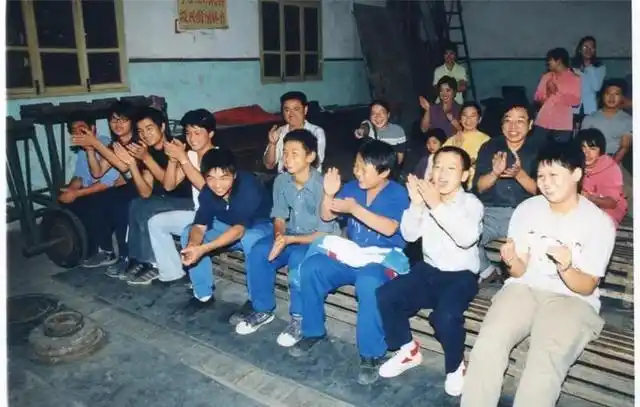 举重吐血的奥运冠军_举重吐血的运动员_奥运举重冠军吐血