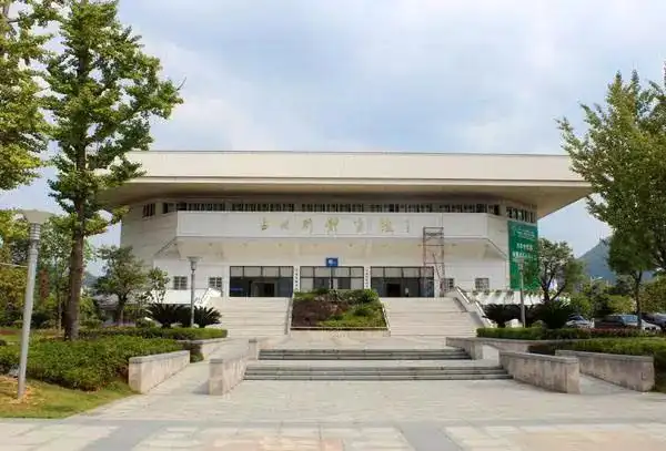 奥运举重冠军吐血_举重吐血的运动员_举重吐血的奥运冠军