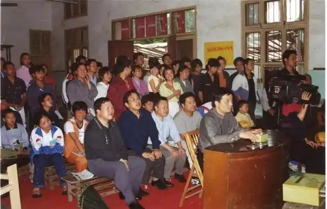 奥运举重冠军吐血_举重吐血的运动员_举重吐血的奥运冠军