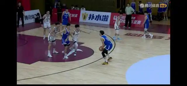 海亮高中篮球队总教练石超_海亮高中篮球队教练_海亮高级中学篮球队冠军