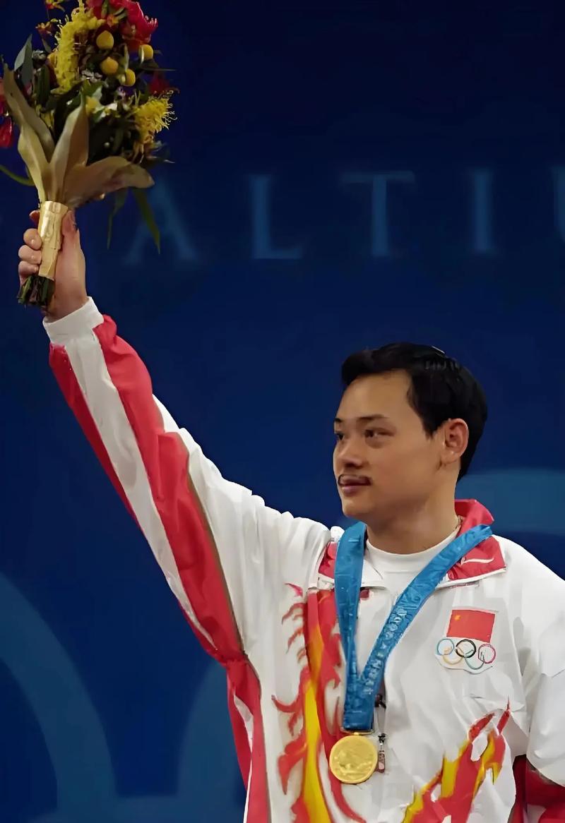 退役举重冠军工作后是什么职位_举重冠军退役后的生活_举重冠军退役后工作是什么