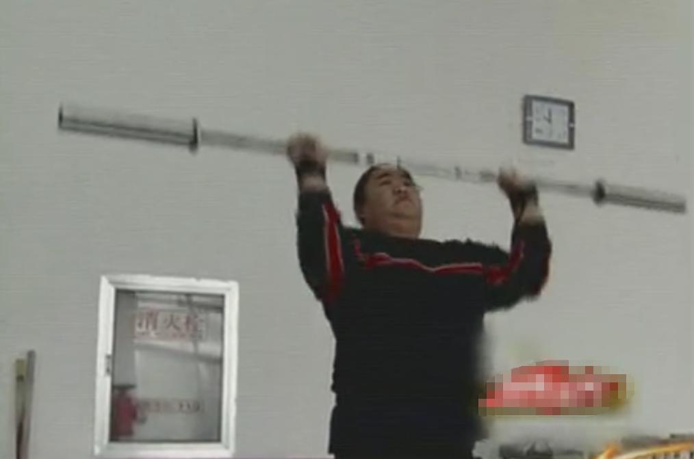 退役举重冠军工作后是干什么的_退役举重冠军都有谁_举重冠军退役后工作是什么