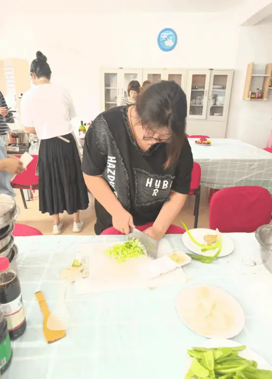 培训餐营养健身学校怎么样_营养餐培训学校在哪_健身营养餐培训学校