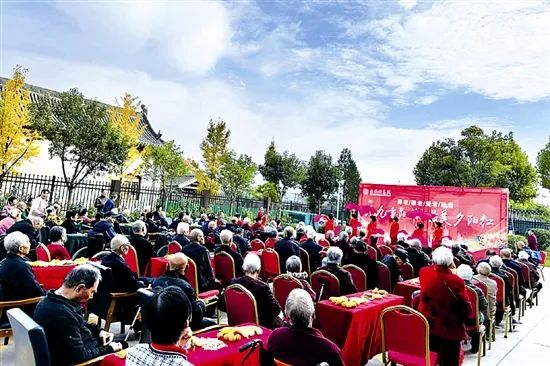 冠军篮球馆_冠军篮球训练营_牛场村篮球冠军是谁