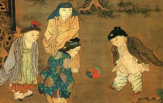 足球场地历史_场地足球历史最强球员_足球场的历史