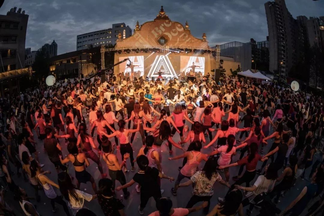 营养健身市场中国有多大_中国的健身营养市场_营养健身市场中国有多少家