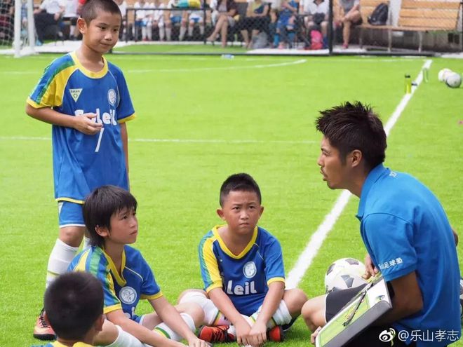 日本足球 青训 历史_日本足球青训体系与中国的区别_足球青训历史日本球员名单